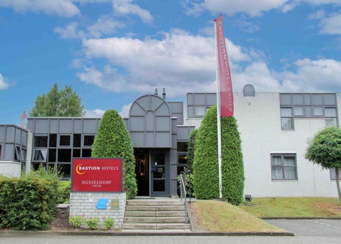 Bastion Hotel Duesseldorf Нойс Экстерьер фото