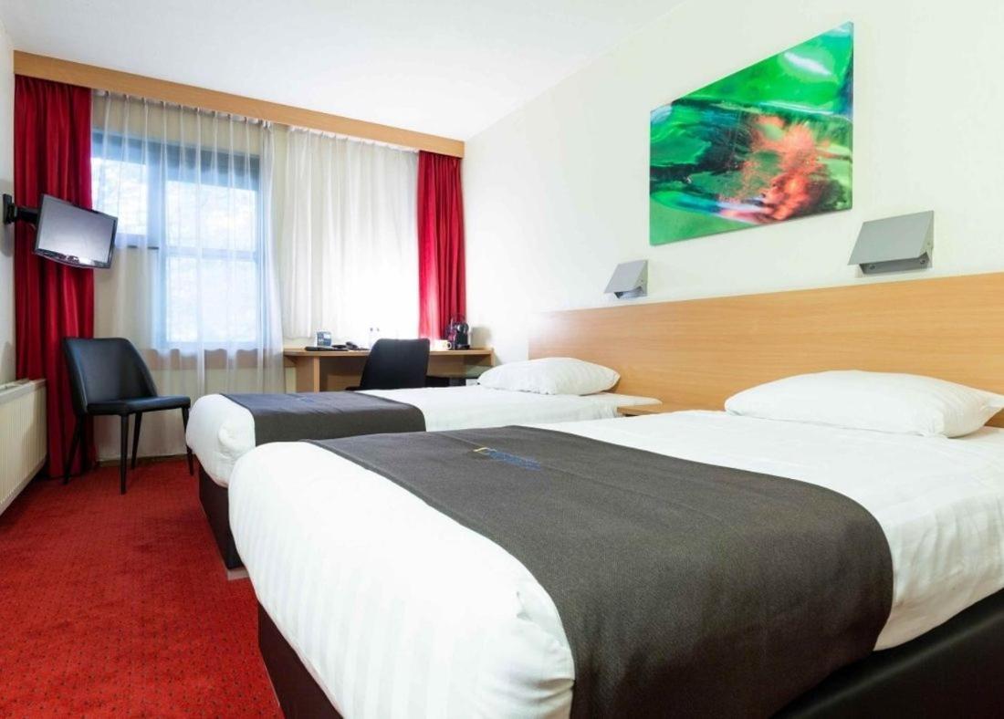 Bastion Hotel Duesseldorf Нойс Экстерьер фото
