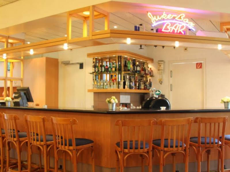 Bastion Hotel Duesseldorf Нойс Экстерьер фото